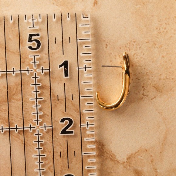 SOLD Vintage Black and Gold Trifari Pierced Earrings - Picture 10 of 10